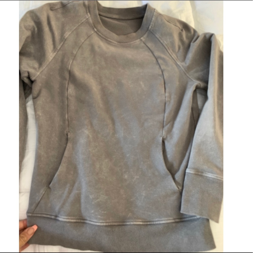 Lululemon Crewneck sweatshirt